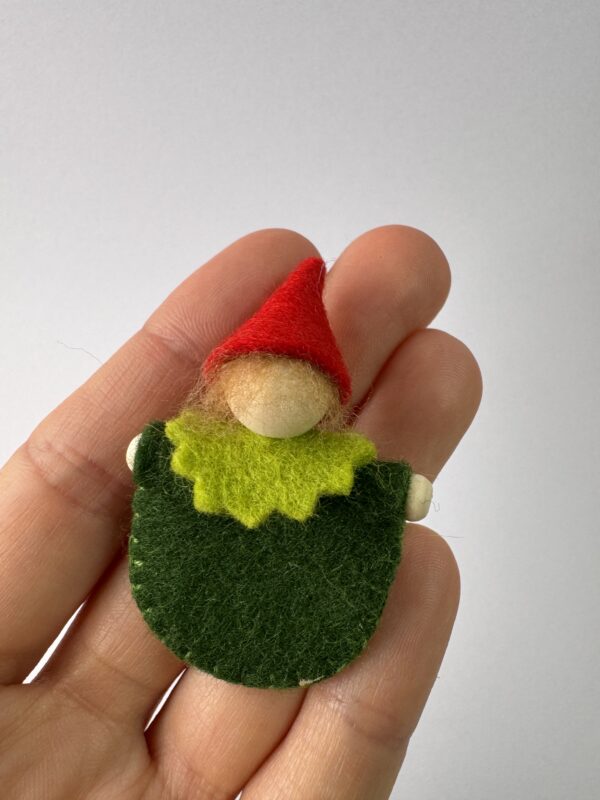 Kabouter broche groen en rood